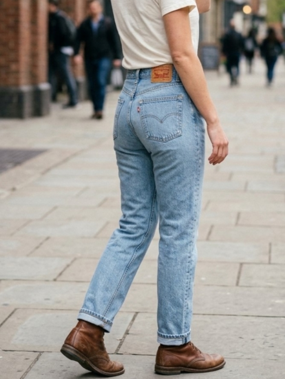 Levi's High-Rise Light Blue Mom Jeans - Classic Women’s Denim